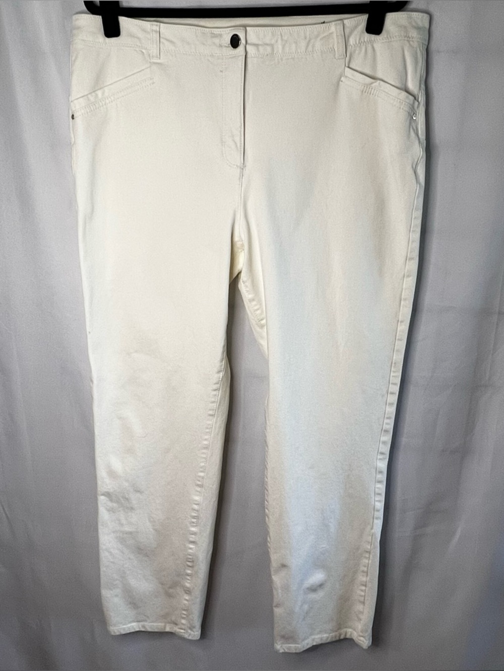 Chico's So Lifting™ White Inner Support Garment